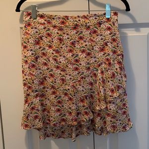 B-O-G Ruffled edge above knee floral skirt - Size S